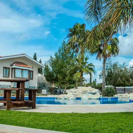 Elegance Villa *